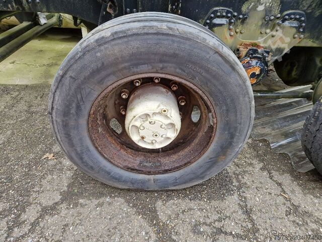 Chassis met cabine VOLVO N10 6x6
