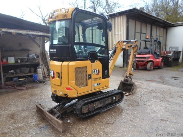 Mini excavator CATERPILLAR 301.8