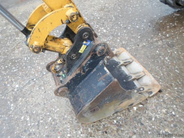 Mini excavator CATERPILLAR 301.8