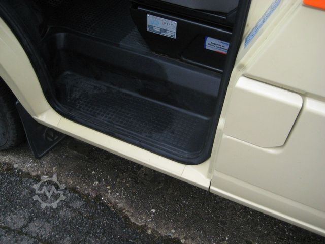 Minibus VOLKSWAGEN T4 TDI syncro 4x4 lang 5-Sitzer 2003 *19.700 KM*