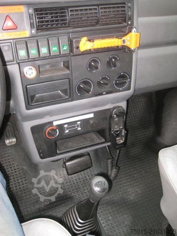 Minibus VOLKSWAGEN T4 TDI syncro 4x4 lang 5-Sitzer 2003 *19.700 KM*
