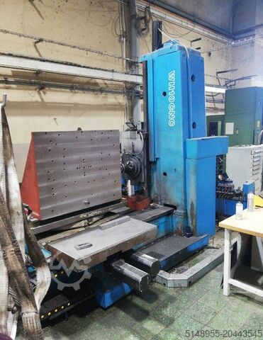 Mașină de găurit de masă TOS WH 10 CNC