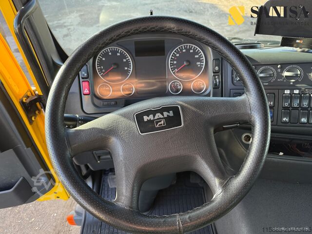 Vrachtwagen MAN TGL 12.220/Schiebeplateau/Hubbrille/Seil