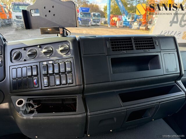 Abschleppwagen MAN TGL 12.220/Schiebeplateau/Hubbrille/Seil