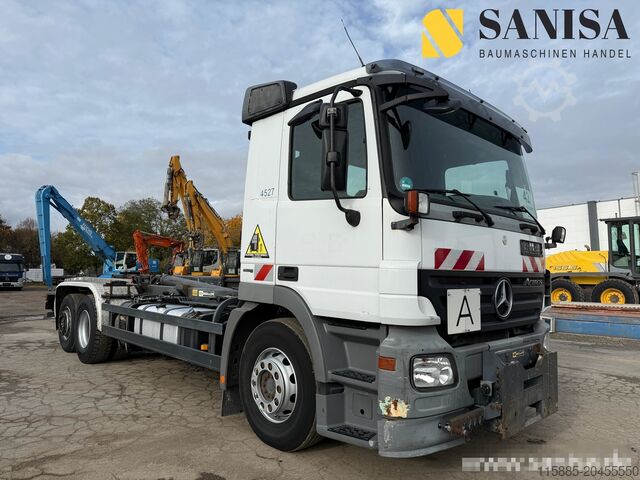 Hookloader Mercedes-Benz 2541/Meiler RK 20.70/6x2/Lift/Blatt-Luft