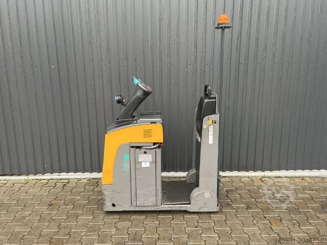 Traktor Jungheinrich EZS130