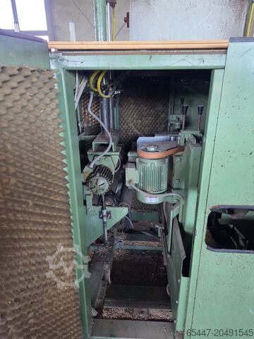 Through-feed machining center Hundegger p10