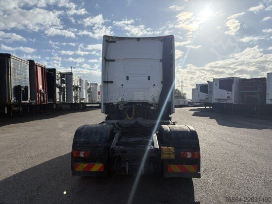 Standardní tahač MERCEDES-BENZ 1851 GIGASPACE, RETARDER, HYDRAULIK, MIRROR-CAM