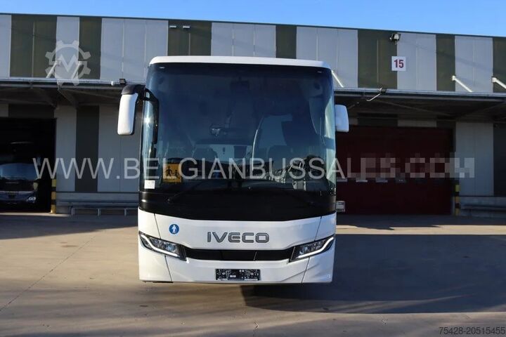 Autobús interurbano Iveco Crossway Line 12m pop light