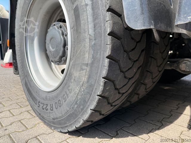 Kamion sa pumpom za beton MAN TGS 41.470 8x4 EURO6 PUMI CIFA MAGNUM MK28L
