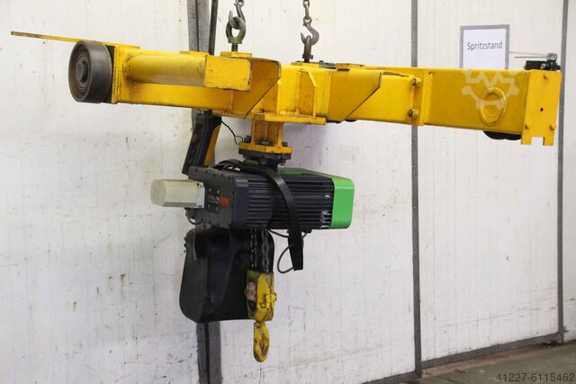 Kraanwagen met kettingtakel Demag Stahl Tragkraft 3200 kg