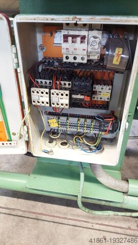 Gemotoriseerde plaatbuigmachine met drie rollen FASTI 108/20/4