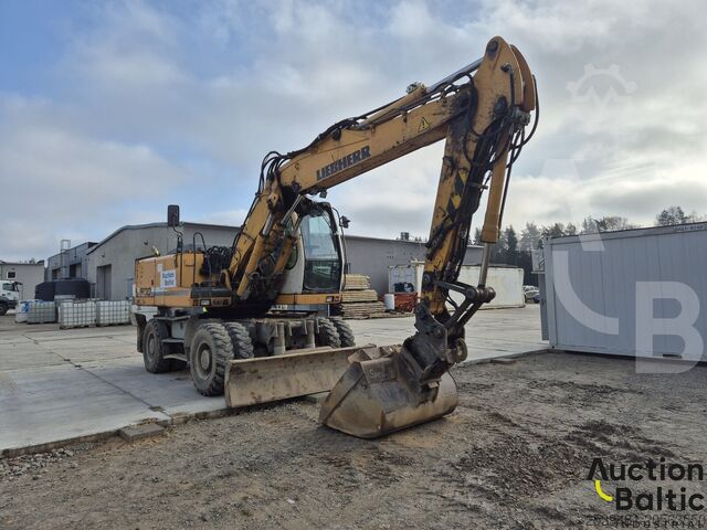Excavadora sobre neumáticos Liebherr A 900 C Litronic