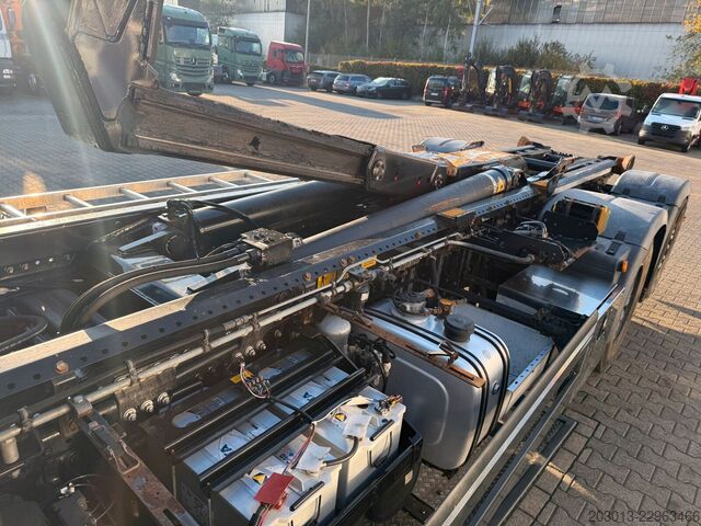 Haakarm vrachtwagen MAN TGX 26.460 6x2-4 BL Abrollkipper Meiller RS21
