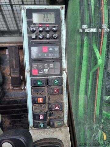 Mobiele graafmachine SENNEBOGEN 723M-HD / Umschlagbagger 2.517 Std!!
