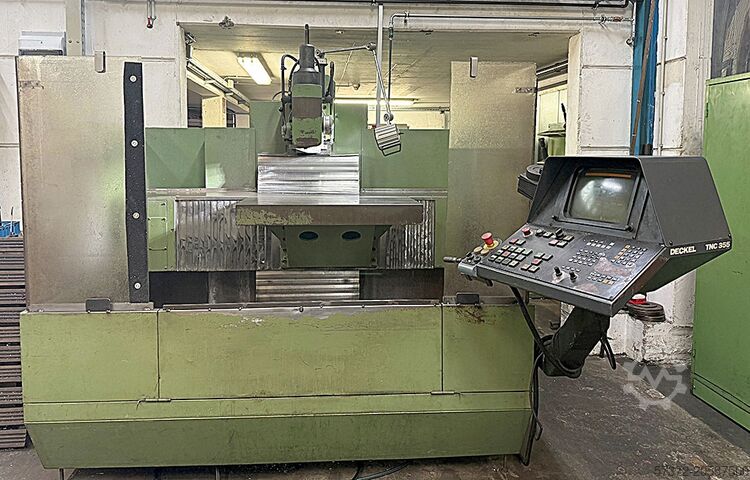 Fresadora vertical DECKEL Typ FP4NC