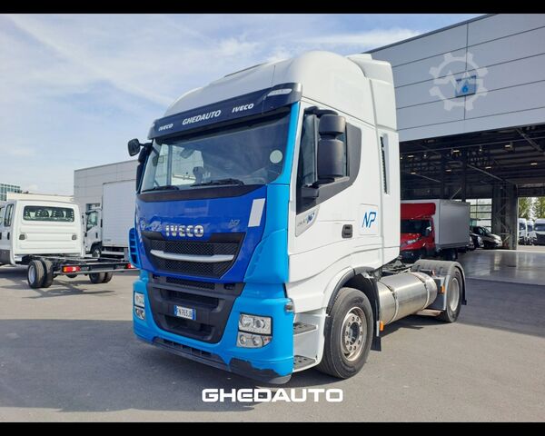 Standard tractor unit IVECO TRATTORE STRADALE IVECO STRALIS 460 LNG METANO