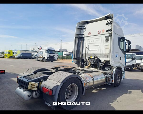Standard tractor unit IVECO TRATTORE STRADALE IVECO STRALIS 460 LNG METANO