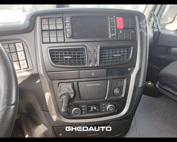 Standard tractor unit IVECO TRATTORE STRADALE IVECO STRALIS 460 LNG METANO