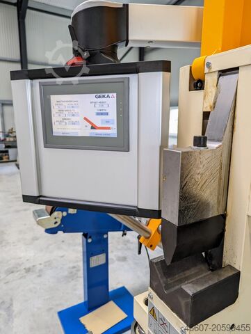 Kesit çelik makaslar GEKA Bendicrop 50 mit Steuerung