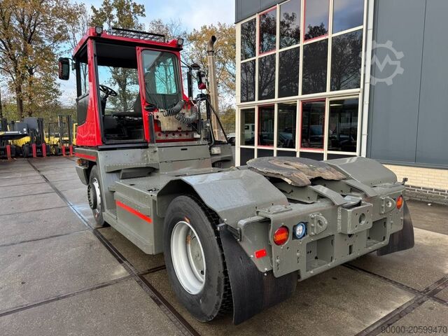 Terminal traktörü Terberg RT 223