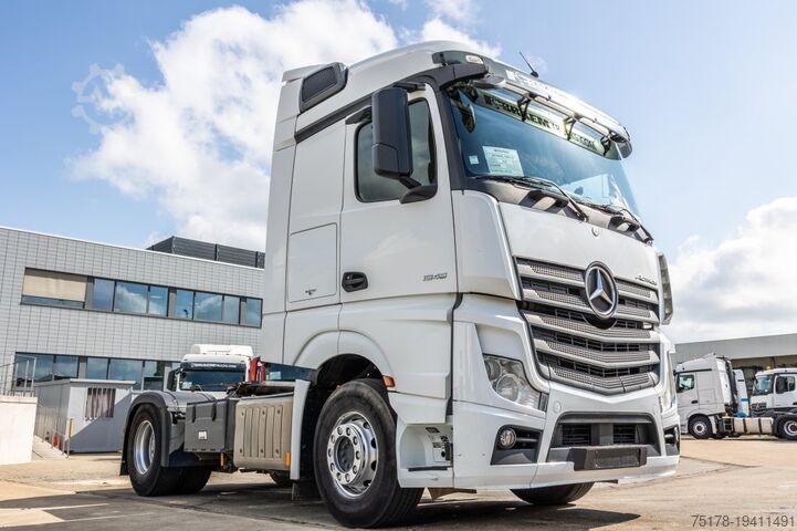 Standaard-SZM MERCEDES ACTROS 1945 (1845) LS