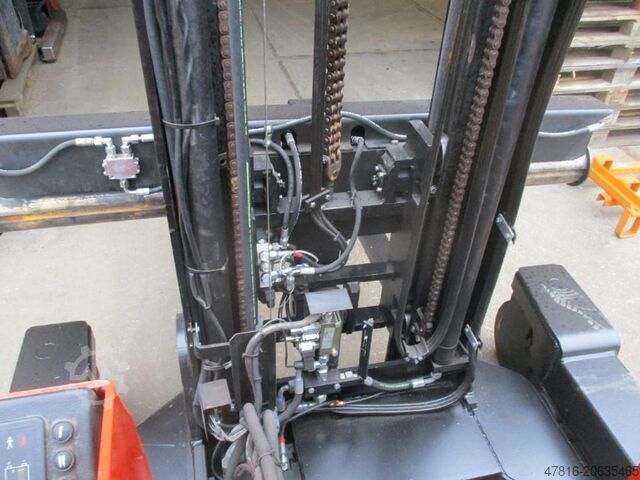 Vierwegheftruck BT FRE 270