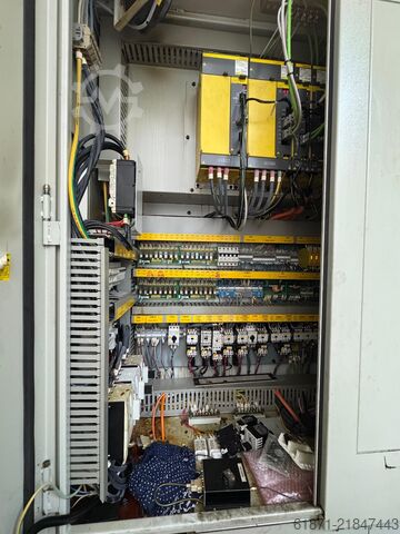 Centru vertical de prelucrare Quaser MV 204 CPL