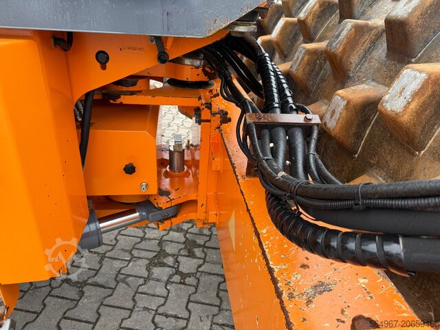 Komprimator med én tromle HAMM 3520 HT P Stampffuß Walzenzug Klima