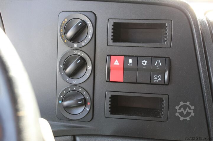 Furgão cortina de lona Mercedes-Benz Atego  818 E6 Schiebeplane 6,12m LBW ACC Klima