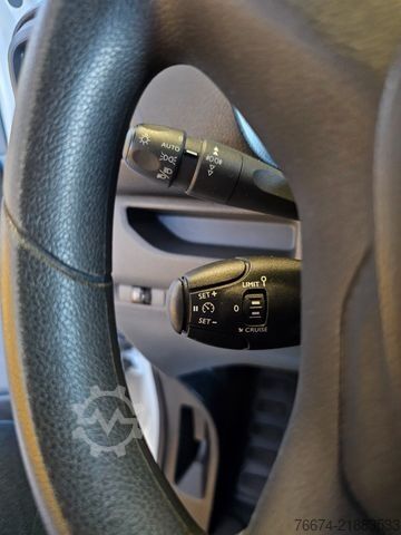 Bestelwagen OPEL Vivaro Kasten Edition L Sortimo 180°Kamera DAB