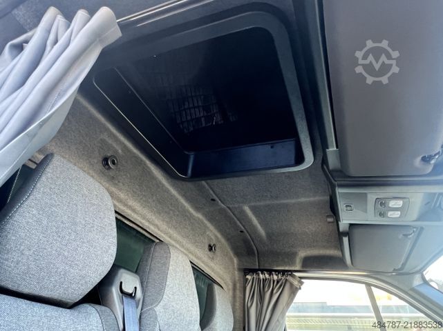 Gardinsidad skåpbil RENAULT Master 170PS 9EP-Plane LBW TopSleeper -Sofort