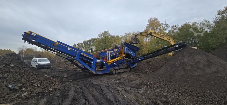 Grofsorteermachine op rupsen Fintec 640