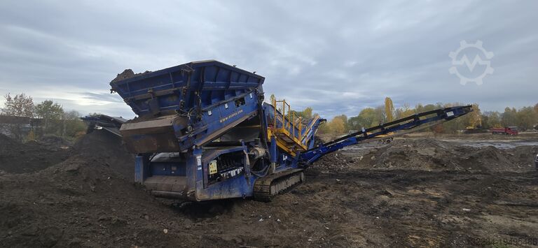 Grofsorteermachine op rupsen Fintec 640