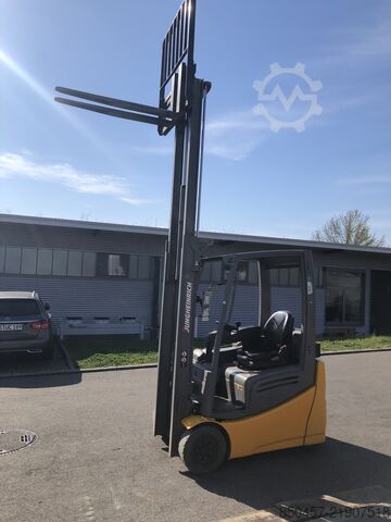 Elektrikli – 3 tekerlekli Jungheinrich EFG215 Li-ion /3.3m/ 5799h
