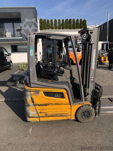 Elektrikli – 3 tekerlekli Jungheinrich EFG215 Li-ion /3.3m/ 10394h