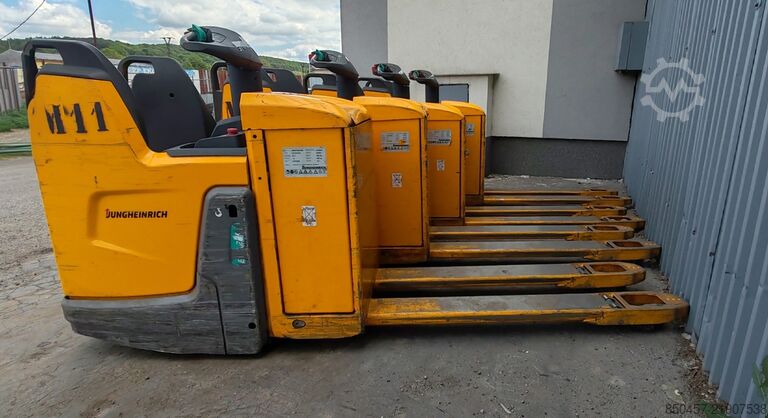 Elektrické paletové vozíky Jungheinrich ERE225 1400mm/ 465ah/ 4pc in stock