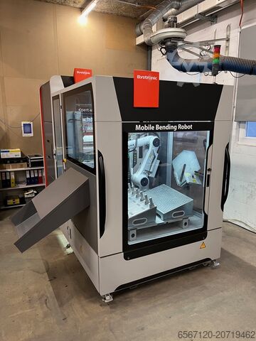 Kantpress med hanteringsrobot BYSTRONIC + KUKA Xpert 40/1030 + KR10R 1100 sixx