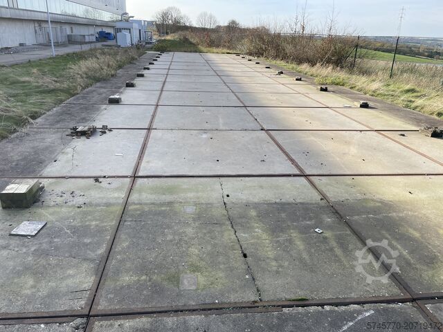 Parti med betonfliser  