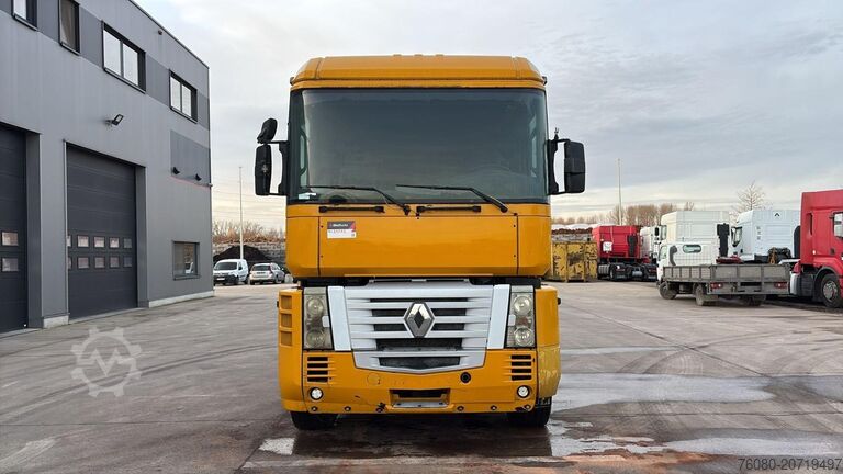 Standard tractor Renault AE 440 Magnum E-tech (BOITE MANUELLE / MANUAL G...