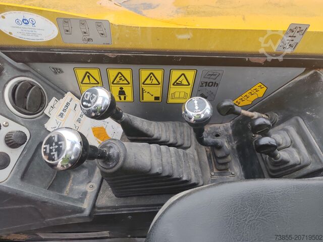 Telescopic Forklift JCB 535-140 with forks and loading bucket