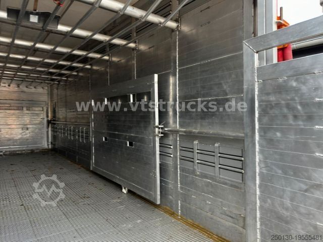 Rimorchio per trasporto cavalli MENKE-JANZEN 1.Stock Viehanhänger