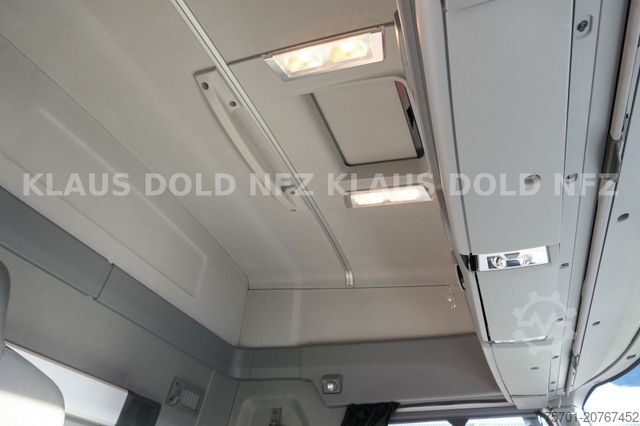 Refrigerated truck RENAULT T 430 Kühlkoffer Carrier Vollluft LBW Euro 6