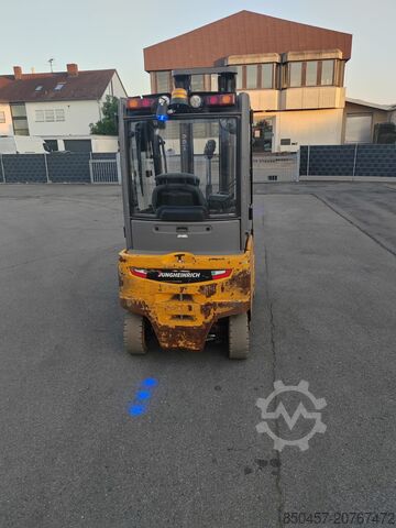 Elektryczny – 4 koła Jungheinrich EFG316k /5.5m/ batt 2022