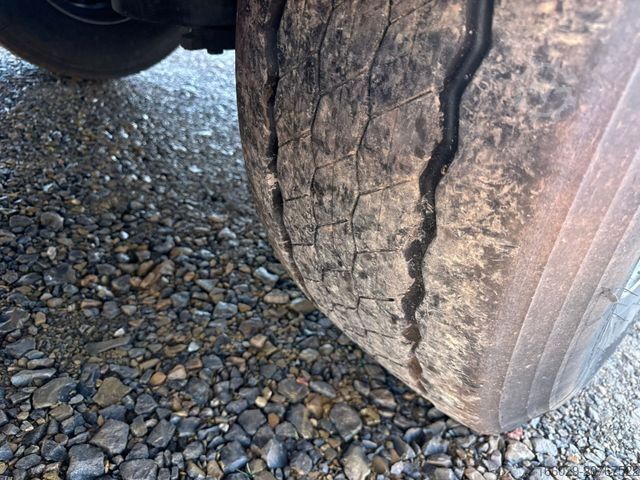 Houtstam-oplegger PAVIC Holzauflieger mit Schemel und Rungen