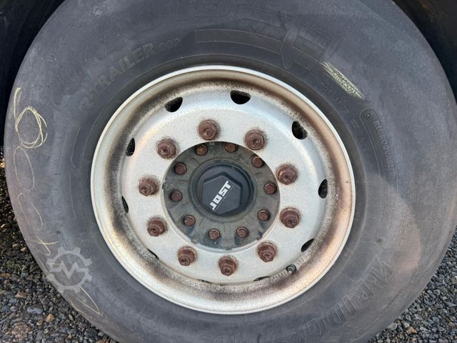 Houtstam-oplegger BENALU Timberliner Holzauflieger mit Schemel und Rungen