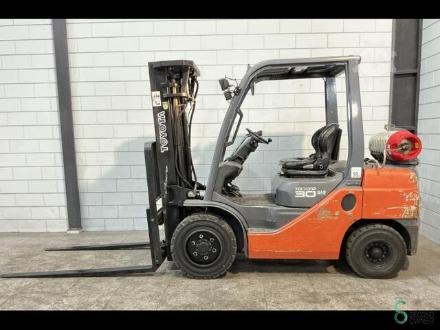 Heftruck Toyota 02-8 FGJF 35