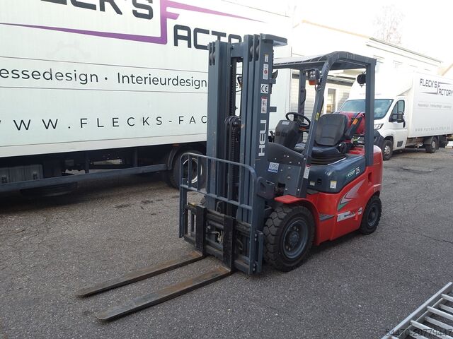 Gas viljuškar HELI CPYD 25