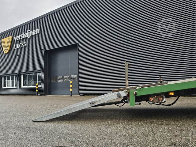 Recovery vehicle Volvo FL612 / MACHINE TRANSPORT / OPRIJ WAGEN