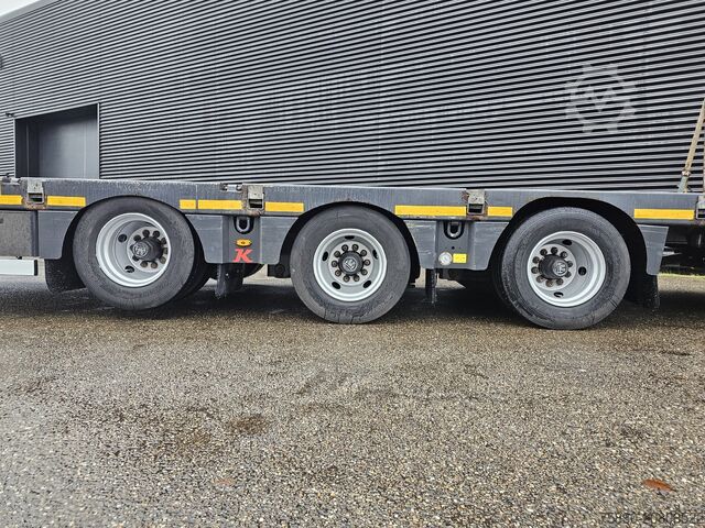 Low loader Kassbohrer LB3E / 3 AXLE / HYDRAULIC RAMP / LIFT AXLE
